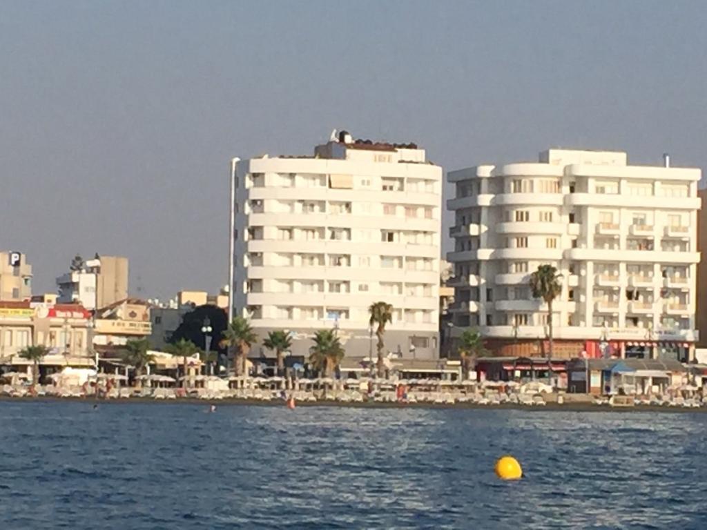 Alex Beach Apartment 31 Larnaca Exterior photo