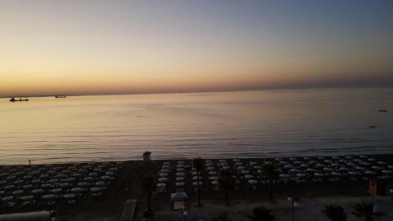 Alex Beach Apartment 31 Larnaca Exterior photo